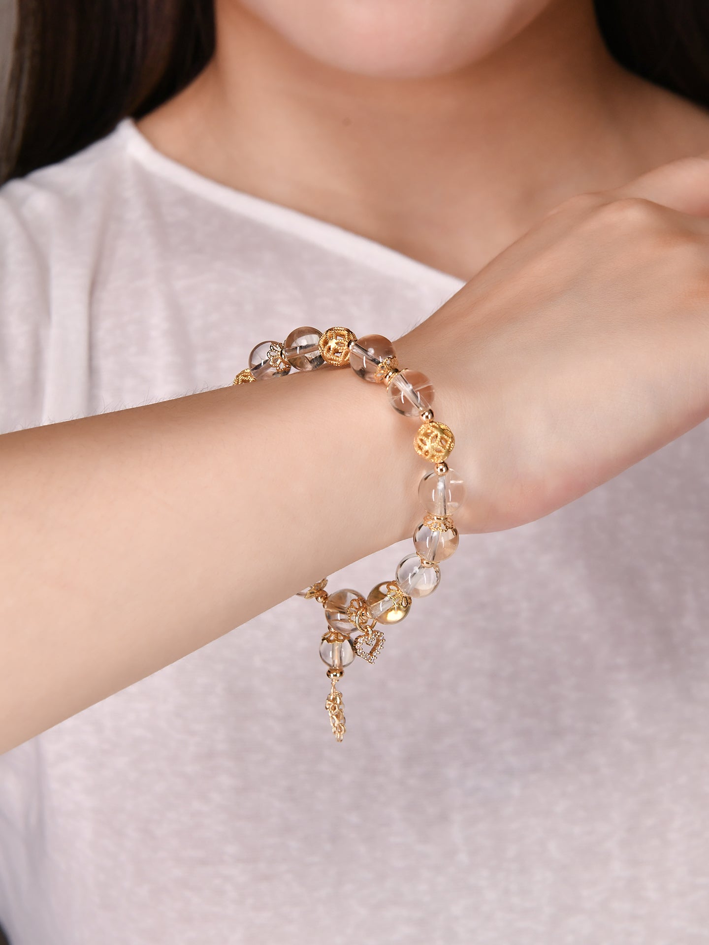 クリスタルデザインブレスレット