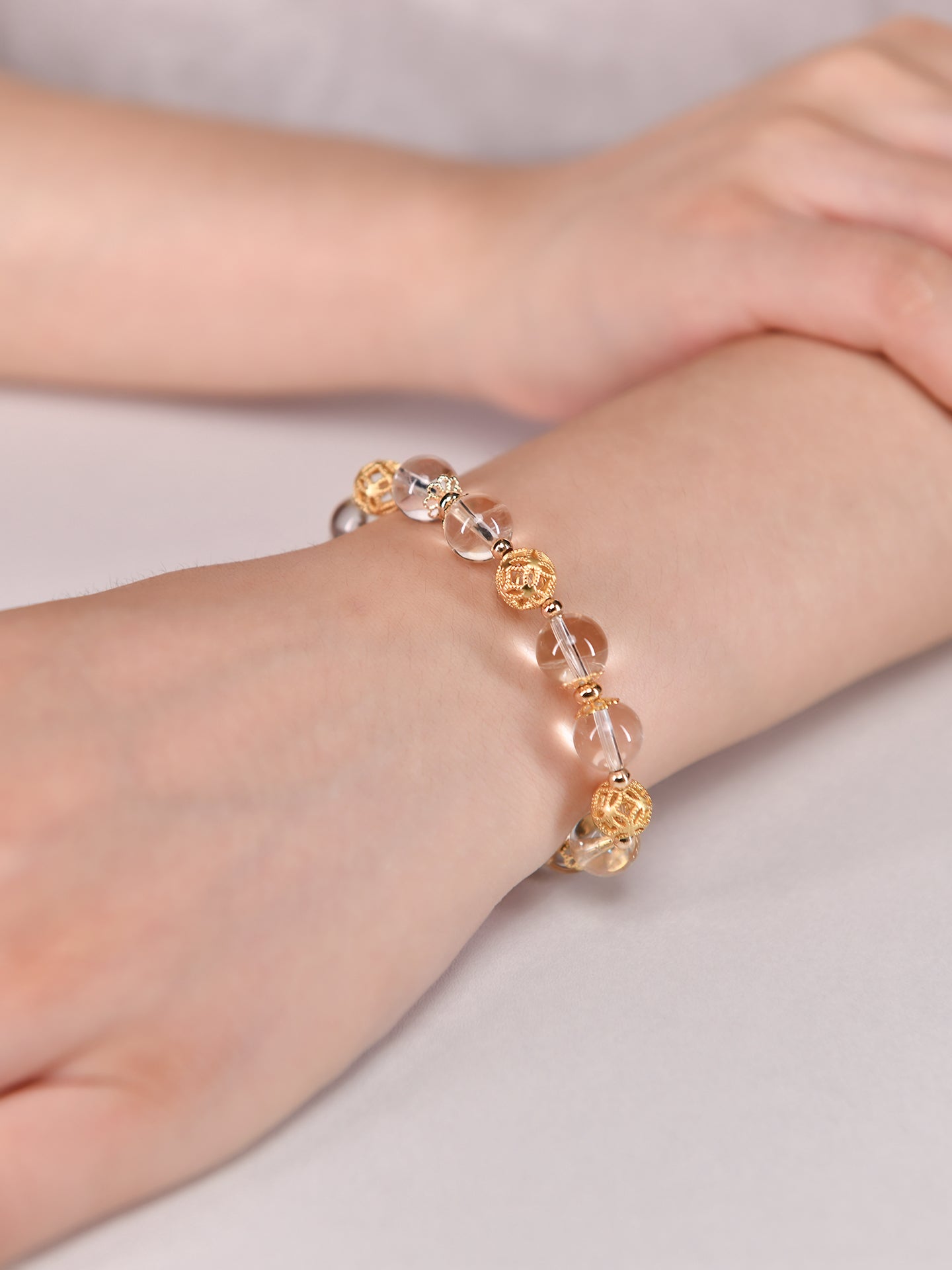 クリスタルデザインブレスレット